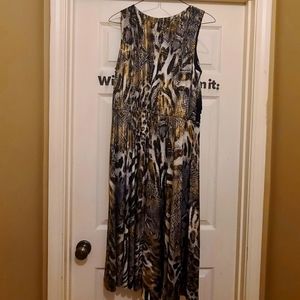 Ladies sleeveless dress